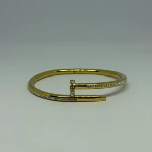 Luxe Nail Crystal Cuff
